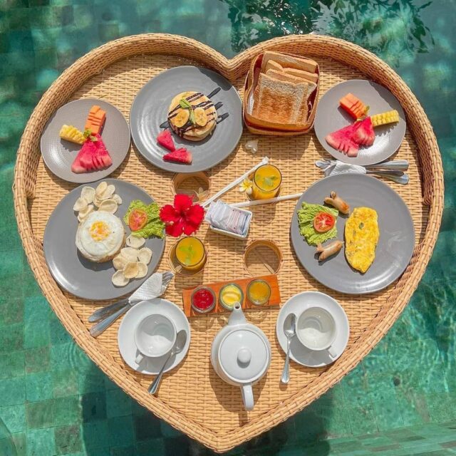 Δίσκος Floating Breakfast Καρδιά Μπεζ Floating Breakfast Greece
